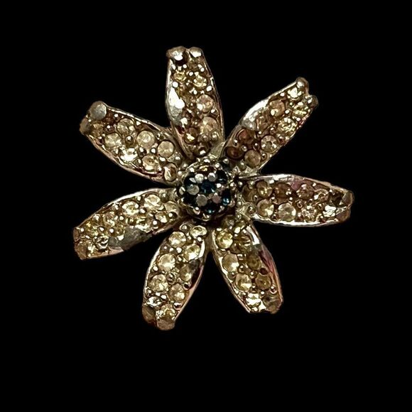 🤯5/$20🤯 Vintage Small Rhinestone Flower Brooch - Picture 1 of 3